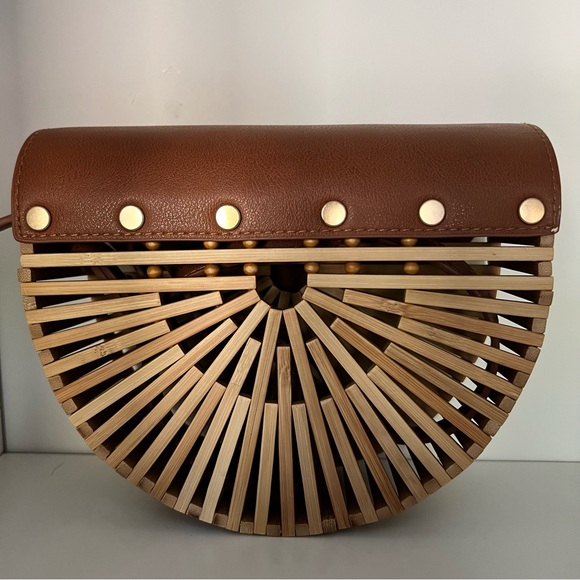 Bamboo Clutch Bag With Shoulder Straps - Picture 6 of 7